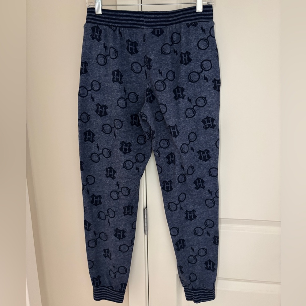 Harry Potter Loungewear Set, Long Sleeve Crewneck and Sweatpants, Adult Small - Picture 14 of 15